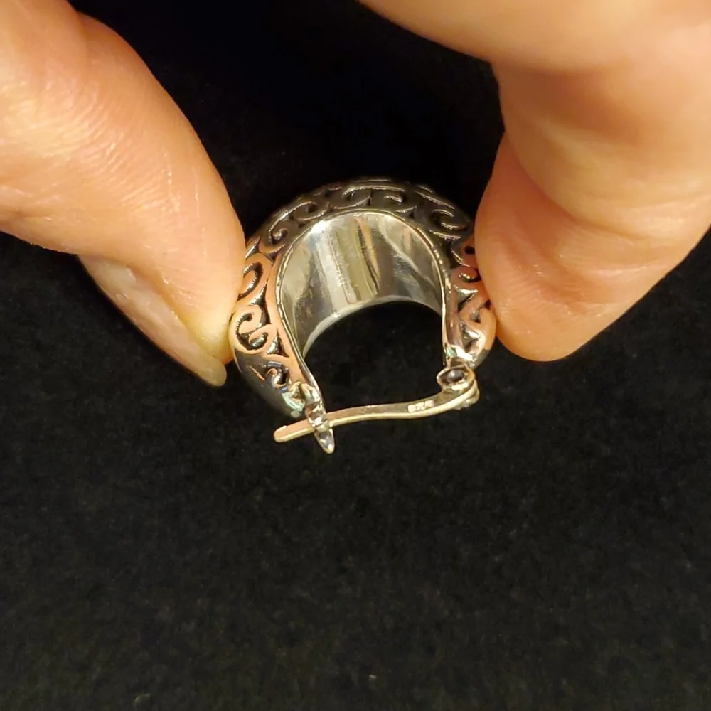Sterling Silver NWT Scrollwork Hoop Earrings